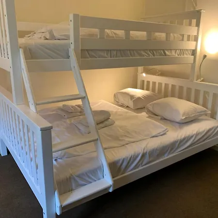 House In Near The Beach, Cleaning Included * Ostend