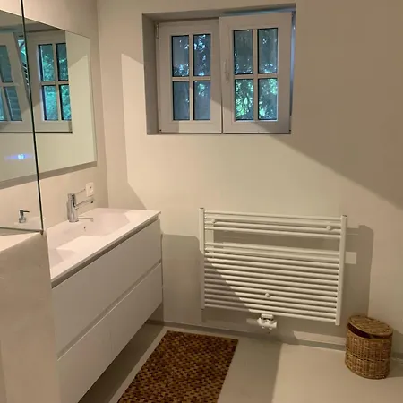House In Near The Beach, Cleaning Included Ostend