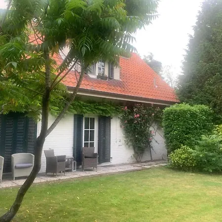 Charming W Garden, Cleaning Included 奥斯滕德